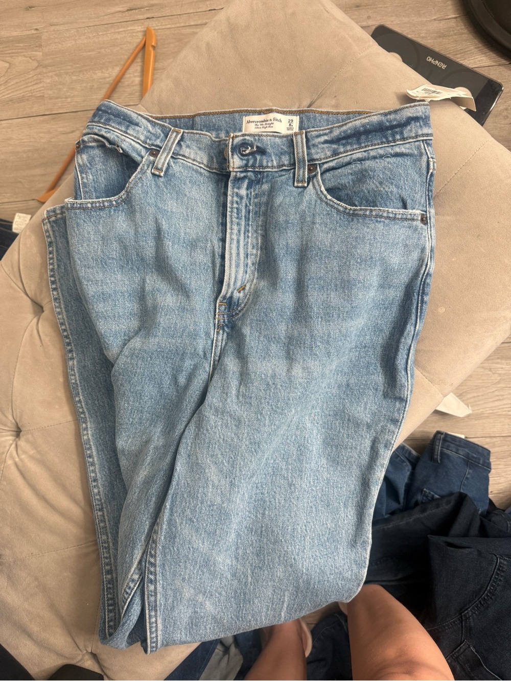 Abercrombie & Fitch Light Blue Straight-Leg Women's Jeans - Picture 2 of 3
